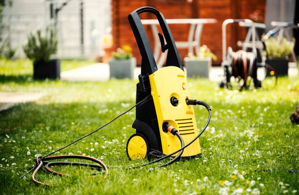 Best Parking Lot and Garage Cleaning  in Hermitage, PA